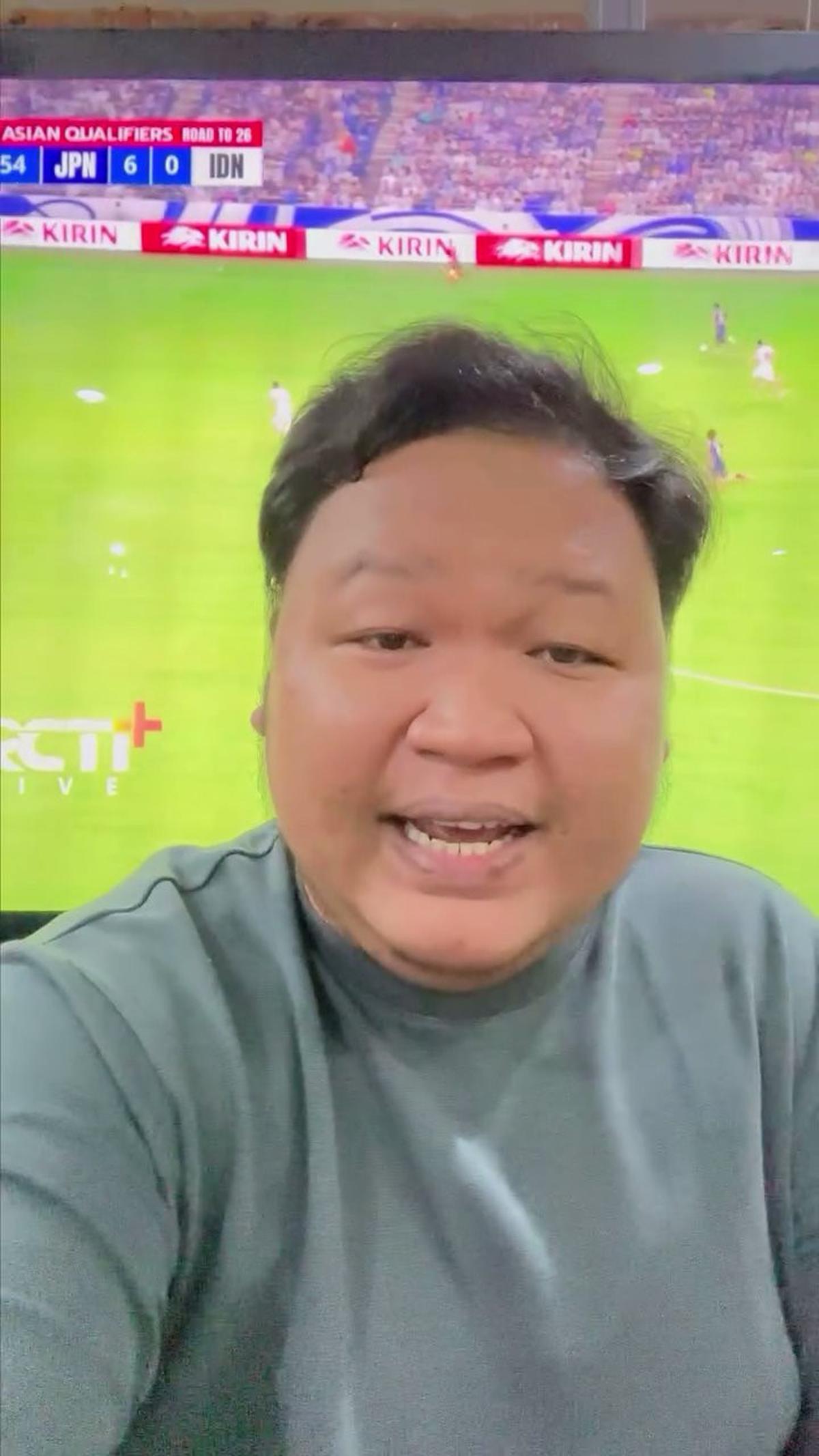Komedian Rahmet Ababil Kirim Video Terbuka untuk Sutradara Film JUMBO: Bang, Tolong Bikinin Film Animasi Timnas Indonesia