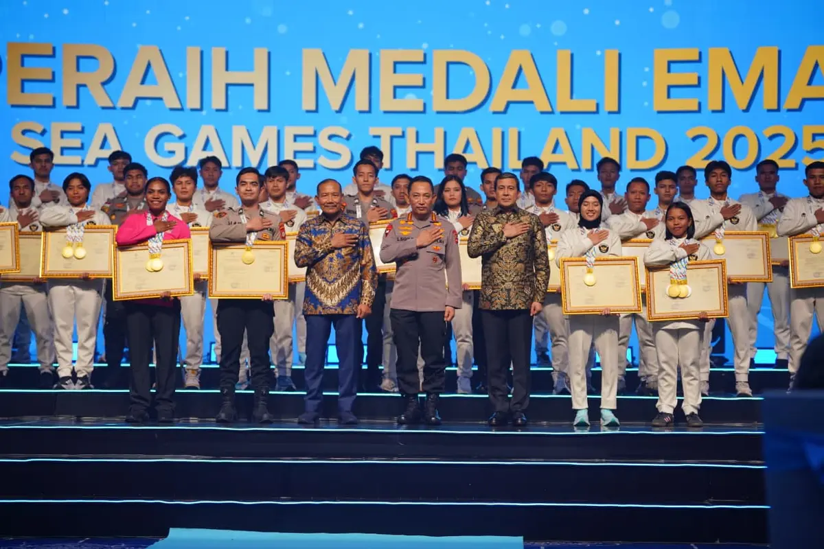 Kapolri Jenderal Listyo Sigit Prabowo memberikan apresiasi kepada seluruh atlet Polri yang meraih prestasi di SEA Games 2025 Thailand.