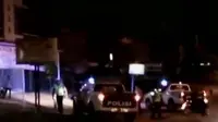 Polisi membubarkan aksi balapan liar di Kota Bangko, Jambi. (Liputan 6 SCTV)