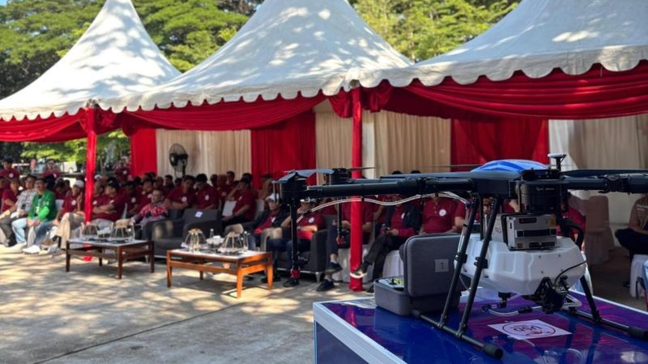Fantastis! Kementan Siap Borong 1.000 Unit Drone Penyebar Benih Unhas, Tingkatkan Pertanian Modern
