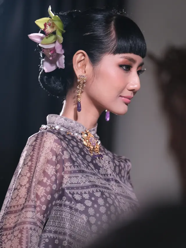 DENNY WIRAWAN X TULOLA