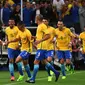 Brasil mengukuhkan diri di puncak klasemen sementara kualifikasi Piala Dunia 2018 zona Conmebol setelah mengalahkan Paraguay dengan skor 3-0. (AFP/Nelson Almeida)