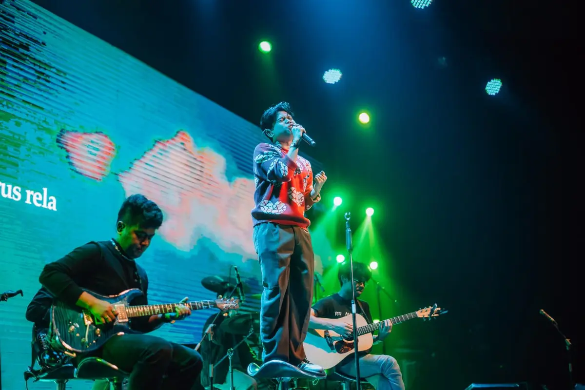 Juicy Luicy di Konser Untuk Korban Sakit Hati.