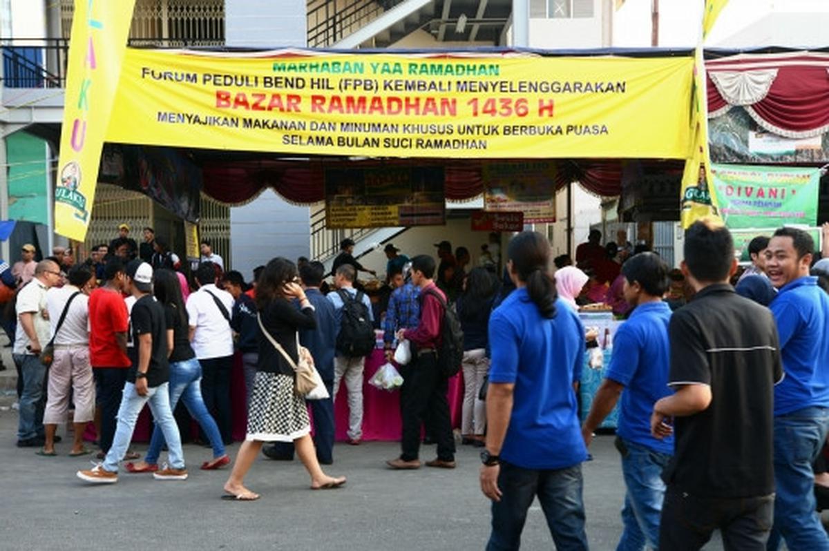 Berburu kuliner Ramadan di pasar takjil Benhil