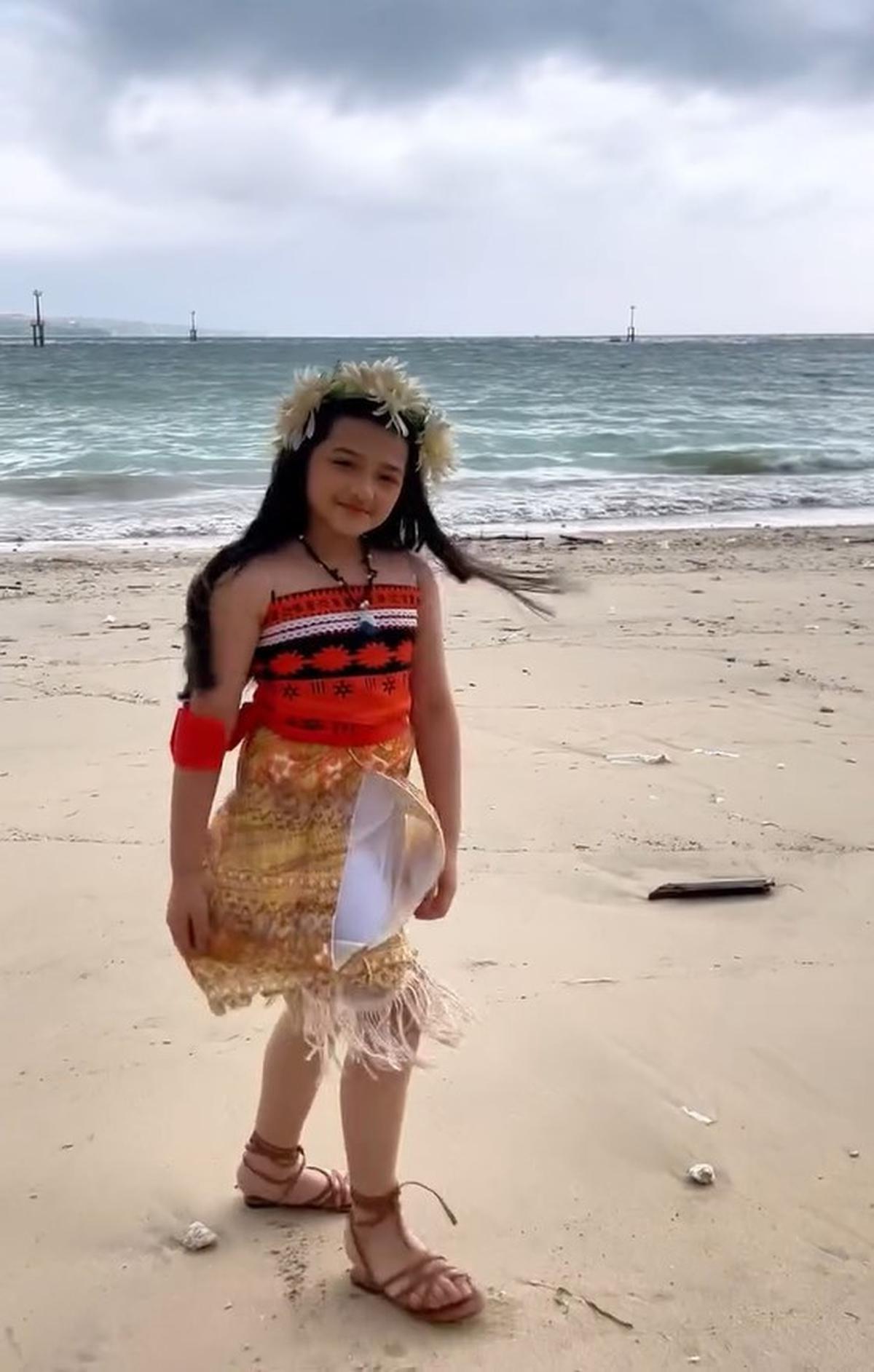 8 Potret Arsy Hermansyah Ulang Tahun ke-10, Cosplay Manis Jadi Moana & Dirayakan Sederhana