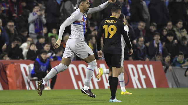 Selebrasi pemain Barcelona saat melawan Intercity di Copa del Rey