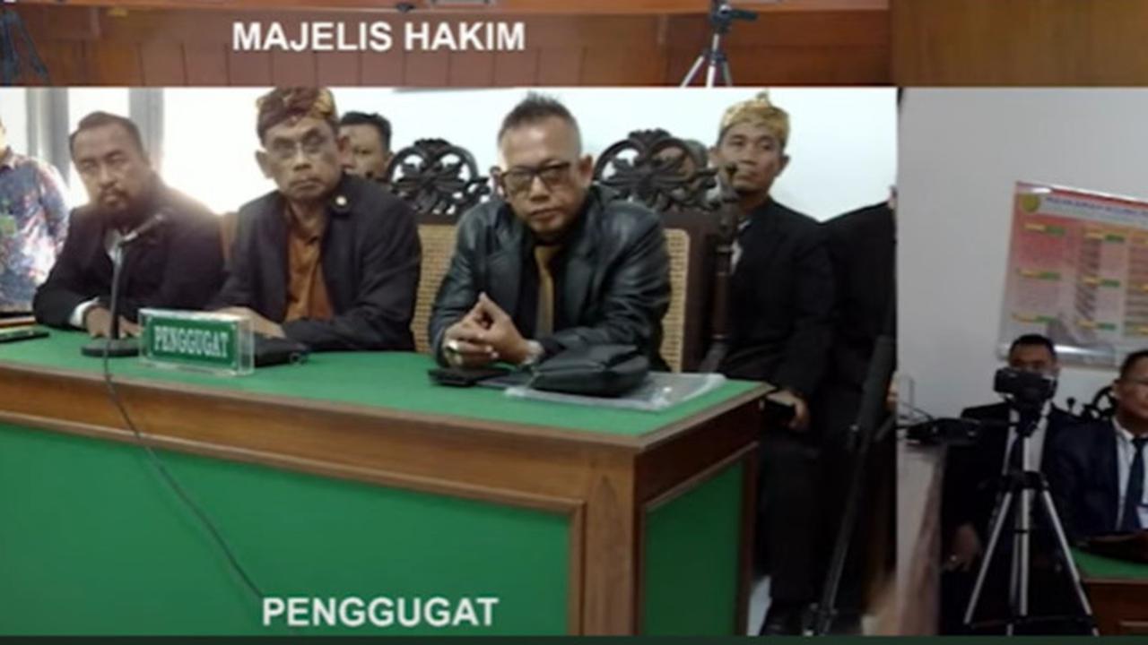 VIDEO: Respons Zaenal, Pengacara Pelapor Ijazah Palsu Jokowi Ditersangkakan: Ada Kekuatan Tak Terlihat