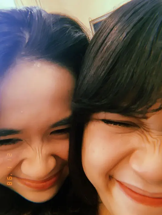 Lucunya, Brisia Jodie dan Gritte Agatha sama-sama kelahiran Maret 1996. (FOTO: instagram.com/brisiajodie96/)