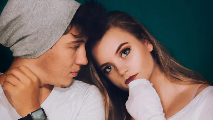 [Bintang] Manja dan Hobi Ngambek, 3 Zodiak Ini Bisa Malu-maluin Kamu