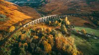 The Best Harry Potter filming spots in the UK. (Photo: Connor Mollison/Unsplash)
