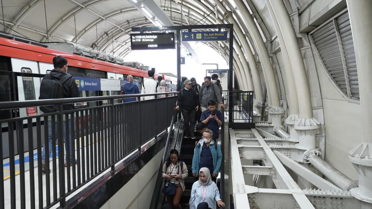 LRT Jabodebek Catat 552 Ribu Pengguna di Pekan Pertama 2026