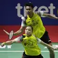 Ganda campuran Indonesia, Tontowi Ahmad / Winny Kandow
, usai dikalahkan Chan Peng Soon / Goh Liu Ying, pada Indonesia Open 2019 di Istora Senayan, Jumat (19/7). Tontowi / Winny kalah 11-21, 21-14 dan 14-21. (Bola.com/Vitalis Yogi Trisna)