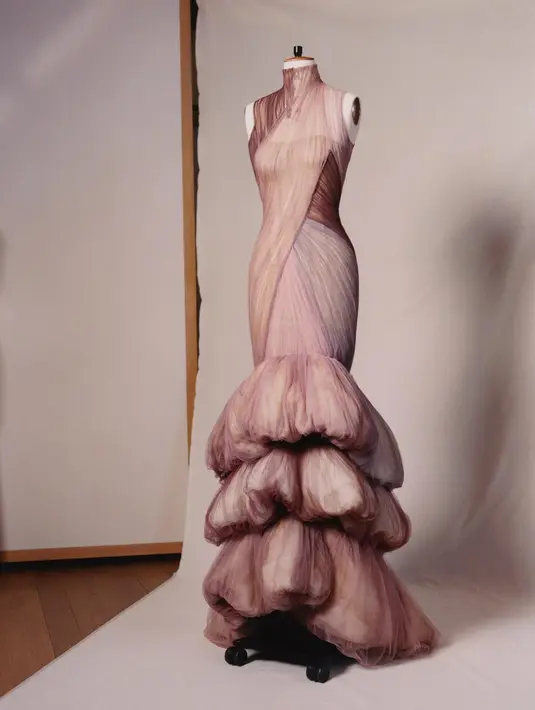 (Doc. Alexander McQueen)