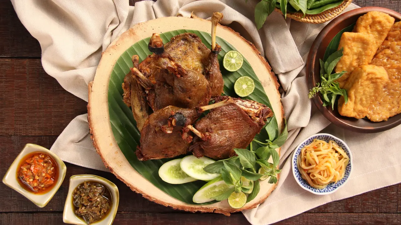 Bebek Goreng