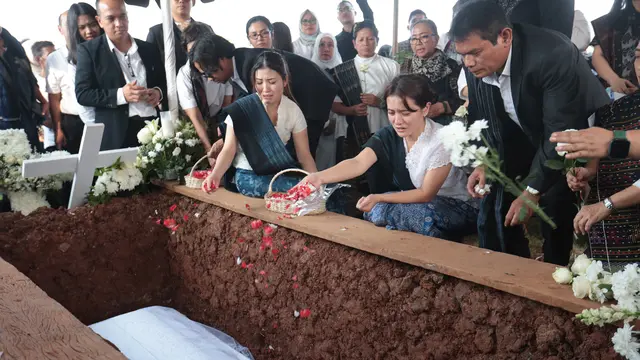 Marsha Aruan