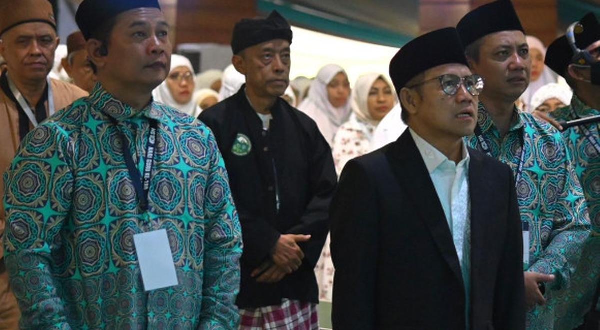 Menko Muhaimin Iskandar didampingi Ketua Majelis Silaturahmi Qutubul Amin H Suroso Surya Atmadja nampak khidmat mengikuti peringatan HG 109.