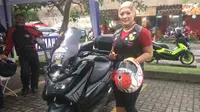 Ammy ladies biker Yamaha NMax asal Bandung, Jawa Barat.