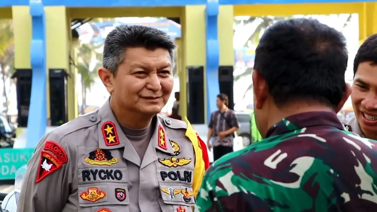 Kapolda Jateng, Irjen Pol Rycko Amelza Dahniel. (Foto: Liputan6.com/Polres Kebumen/Muhamad Ridlo)
