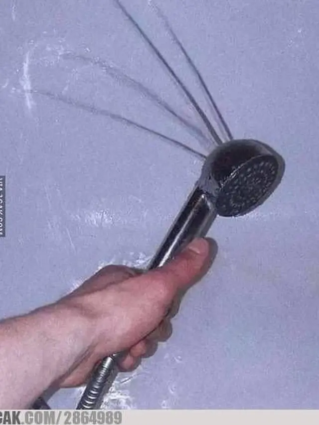 Nyeleneh Banget, 6 Potret Shower Ini Bikin Tepuk Jidat