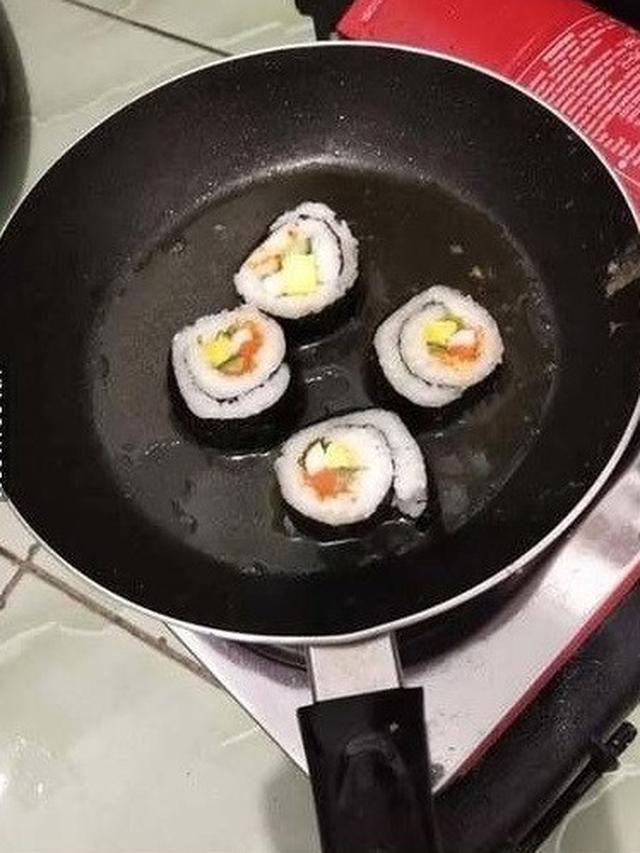 6 Menu Kombinasi Makan Sushi Ini Kelewat Unik, Bikin Heran