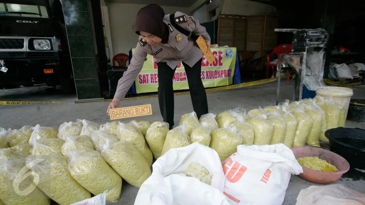 20160810-Terbukti Gunakan Formalin, Pabrik Mie di Yogyakarta Ditutup