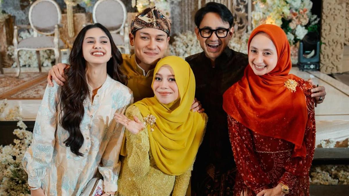 11 Potret Artis di 7 Bulanan Kehamilan Ketiga Lesti Kejora, Bertabur Bintang