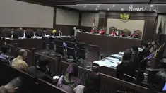 Direktur Pemasaran PT LEN Industri Abraham Mose mengaku sudah mengembalikan uang Rp 3 miliar kepada KPK. Pengembalian uang tersebut karena dirinya merasa harus bertanggung jawab atas kerugian negara karena kasus korupsi e-KTP.