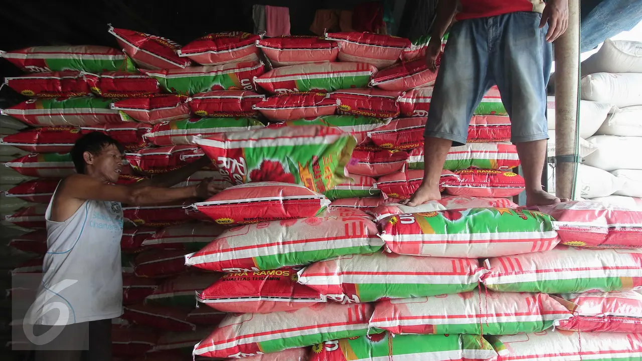20160105-Awal 2016, Stok Beras di Pasar Induk Cipinang Masih Stabil-Jakarta