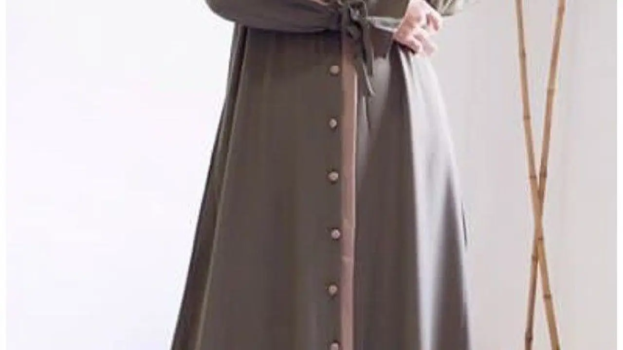 Gamis Polos Belah Tengah