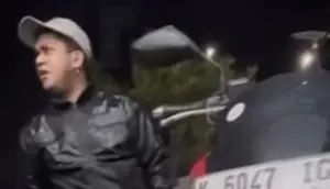 Ini Sosok Pria Berjaket Polisi yang Viral Hendak Ambil Kunci Motor di Tangerang Selatan