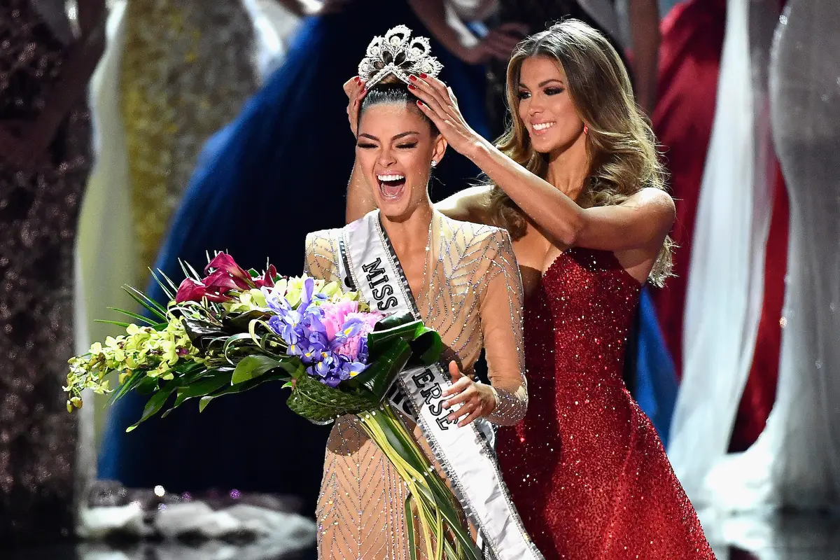 [Bintang] Seksi dan Elegan, Intip Gaya Kemenangan Miss Universe 2017