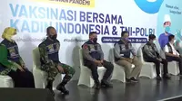 Kamar Dagang dan Industri Indonesia (Kadin) mendeklarasikan vaksinasi covid-19 gratis untuk 10.000 orang.