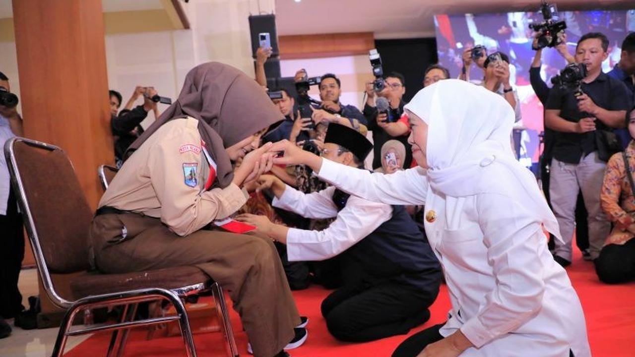 Pendidikan di Jatim: Khofifah Tegaskan Jawa Timur Barometer Pendidikan Nasional dengan Berbagai Inovasi