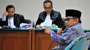 Mantan Sekjen ESDM, Waryono Karno memberikan kesaksian di sidang lanjutan Sutan Bhatoegana di Pengadilan Tipikor, Jakarta, Kamis (21/5/2015). Waryono bersaksi terkait dugaan suap APBN-P 2013 di Kementerian ESDM. (Liputan6.com/Yoppy Renato)