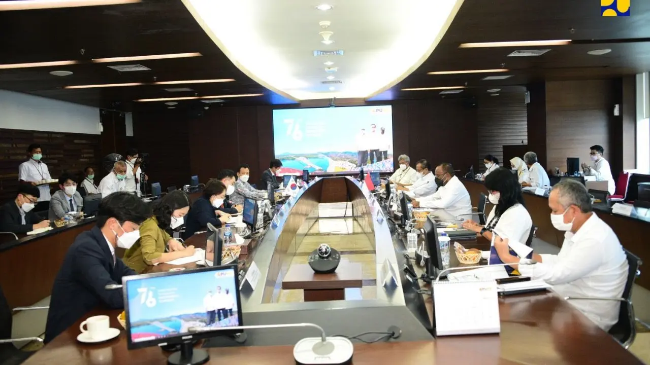 Kementerian PUPR melakukan pembahasan peningkatan kerjasama di bidang infrastruktur dengan Korea Selatan. (Dok Kementerian PUPR)