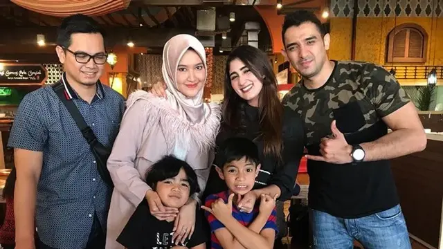 Tania Nadira dan Tommy Kurniawan