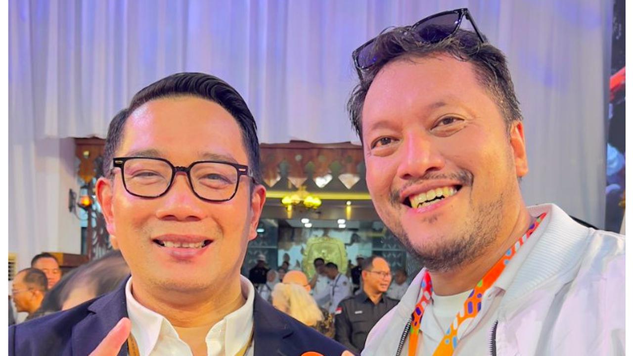 Ketua Dewan Pembina Relawan Barisan Pendukung Ridwan Kamil-Suswono (BU RW) Ramdan Alamsyah bersama Ridwan Kamil. (Istimewa)