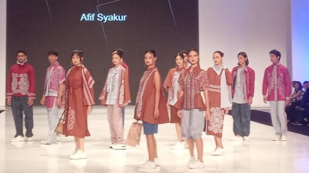 Berita jogja fashion week 2024 Hari Ini - Kabar Terbaru Terkini | Liputan6.com