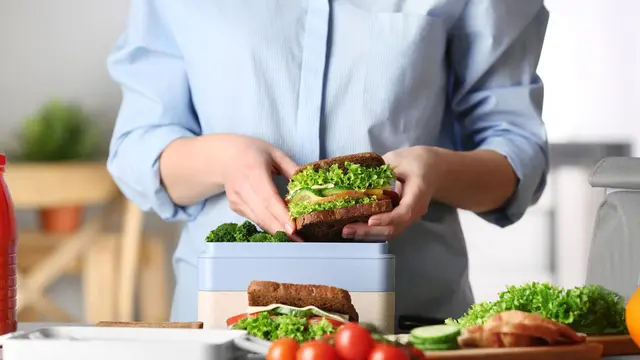 Wajib Tahu! Ini 4 Tips Aman Liburan Saat Pandemi