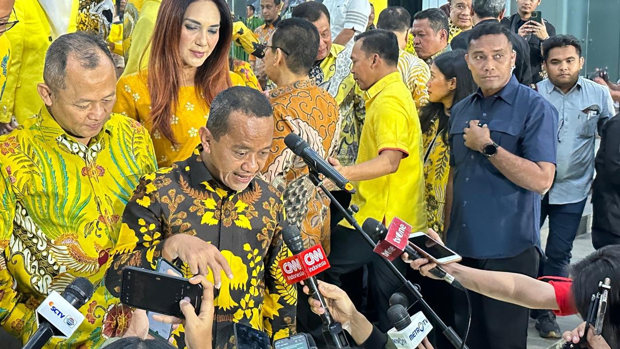 Bahlil soal Keluarga Jokowi Masuk Golkar: Mas Gibran Partainya Apa?