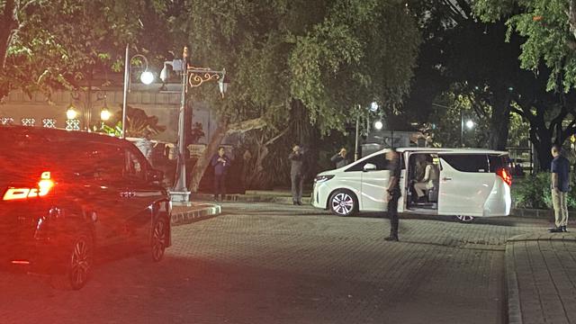 Sejumlah ketua umum partai koalisi pendukung pemerintahan Jokowi-Ma’ruf tiba di Istana Kepresidenan Jakarta.