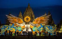 FOTO: Sun Flower Angel Hadirkan Nuansa Baru di Kawasan Candi Prambanan