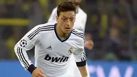 Oezil Tolak Angka yang Disodorkan Arsenal