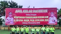 Diguyur Hujan, Kapolda Kepri Giat Patroli Kota Batam dengan Bersepeda