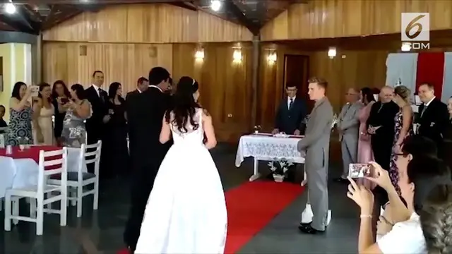 Kejadian memalukan terjadi di sebuah upacara pernikahan di Brazil.