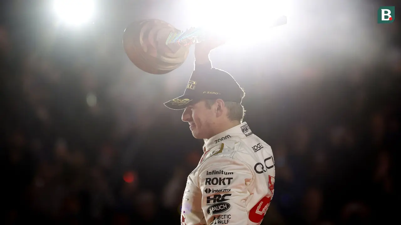 Foto: Max Verstappen Juarai Formula 1 GP Las Vegas 2023 yang Penuh Drama