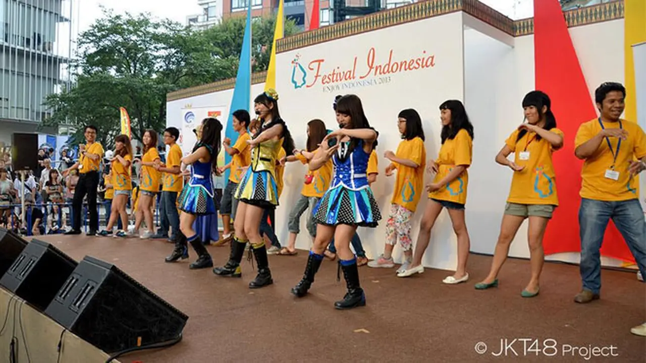 jkt48-130923b.jpg