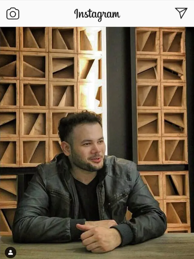 Ridho Rhoma (https://www.instagram.com/p/BsH89gHAn4U/)