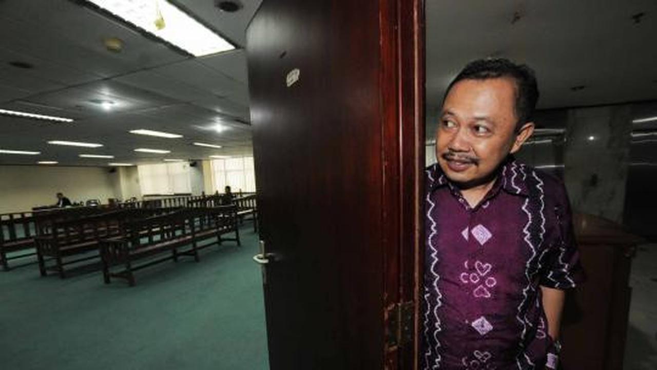 Dadong Irbarelawan dituntut 5 tahun penjara