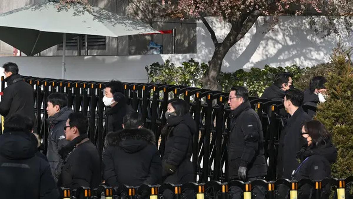 Dihalangi Militer, Penyidik Antikorupsi Korea Selatan Gagal Tangkap Yoon Suk-yeol